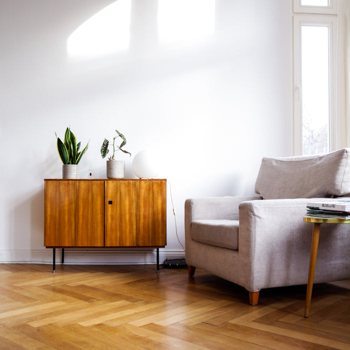 Wood vs. Vinyl: Navigating the Flooring Dilemma for Your Home