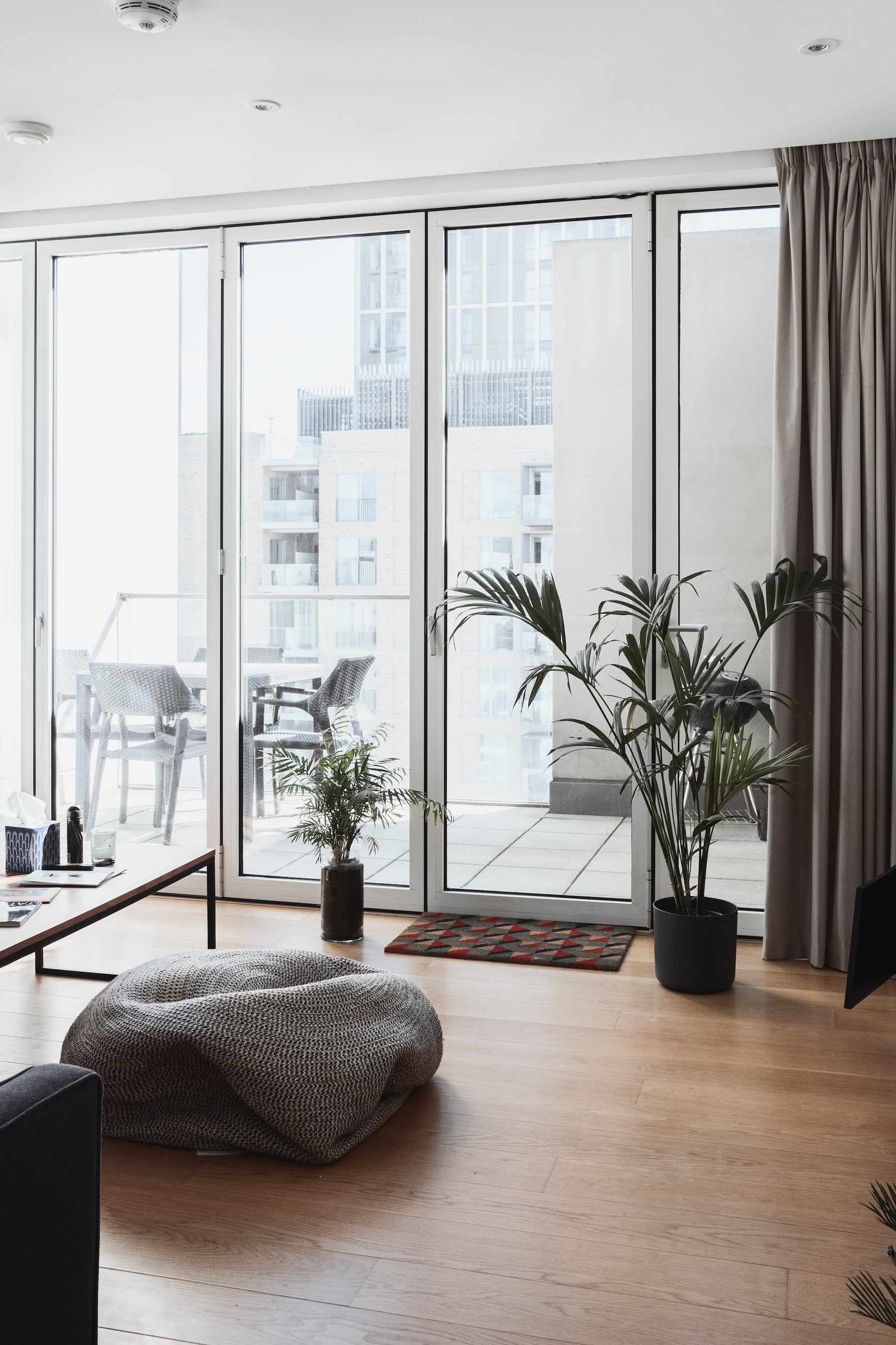 Seamlessly Connecting Spaces: A Comprehensive Guide to Sliding Doors