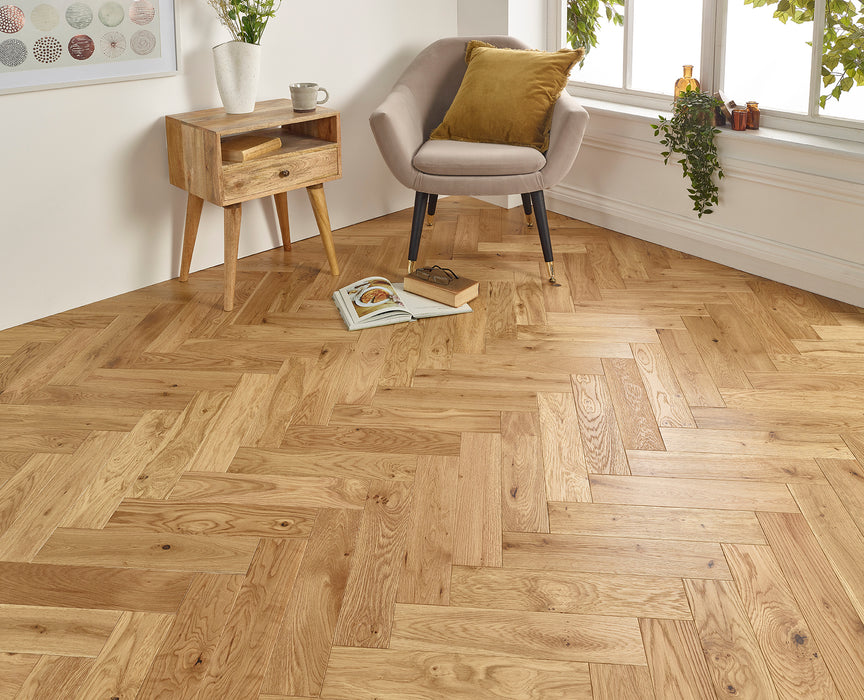 15mm Natural Brushed & Lacquered Herringbone Engineered Oak