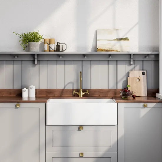 Arley Pro 795mm x 460mm x 245mm Fireclay White Single Bowl Belfast Sink With Offset Waste And Weir Overflow