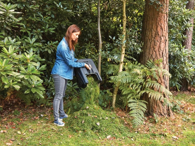 BEMW451 Electric Lawnmower 32cm 1200W 240V