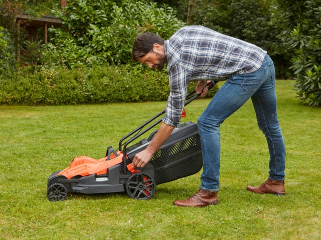BEMW481BH Mower with Bike Handle 42cm 1800W 240V