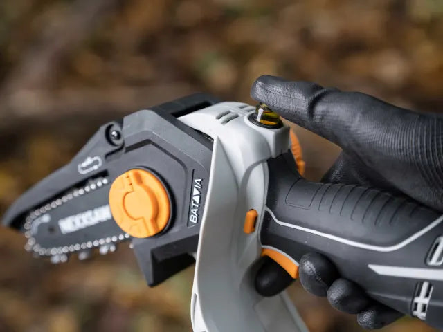 Maxxpack Nexxsaw One-hand Chainsaw 6in 18V Bare Unit