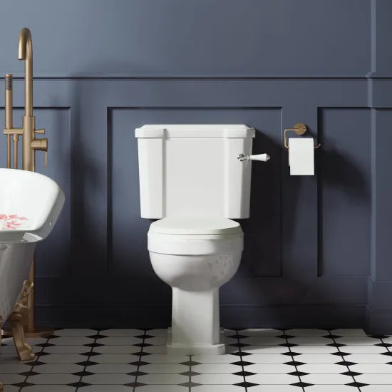 Bayswater Fitzroy Traditional Close Coupled Toilet With Wooden Seat