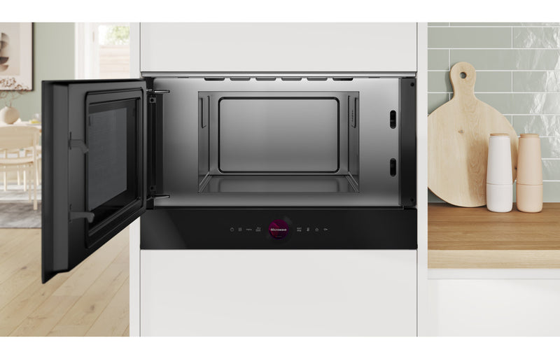 Bosch Series 8 BFL7221B1B B/I 900W Microwave - Black