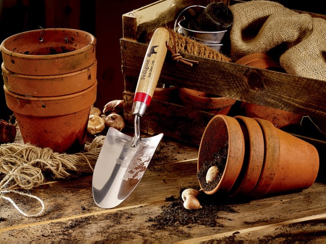 Pedigree Stainless Steel V&A Hand Trowel