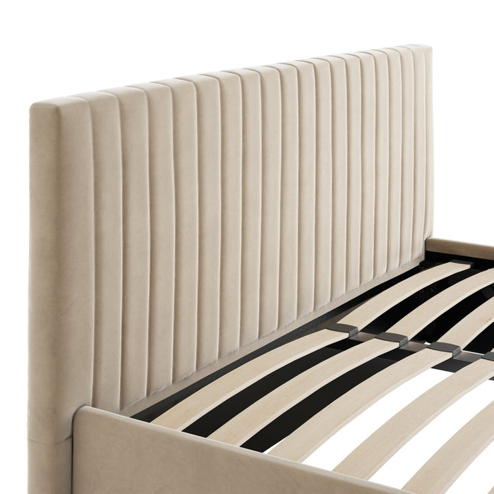 Berlin Tall Bed