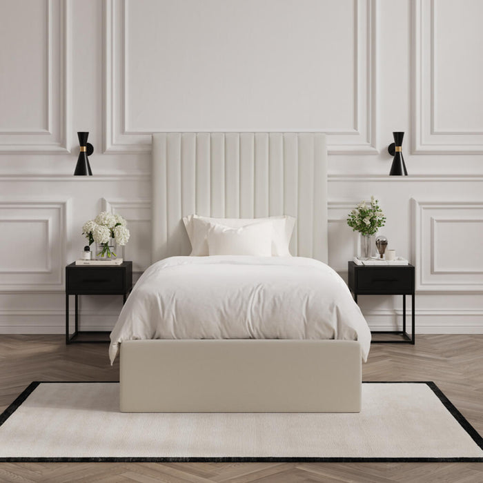 Berlin Tall Bed
