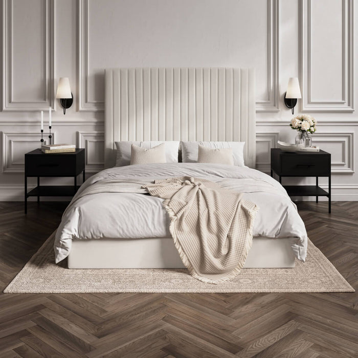 Berlin Tall Bed
