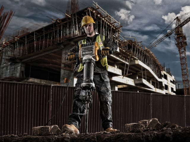 D25981 28mm HEX Pavement Breaker 30kg 1800W 110V