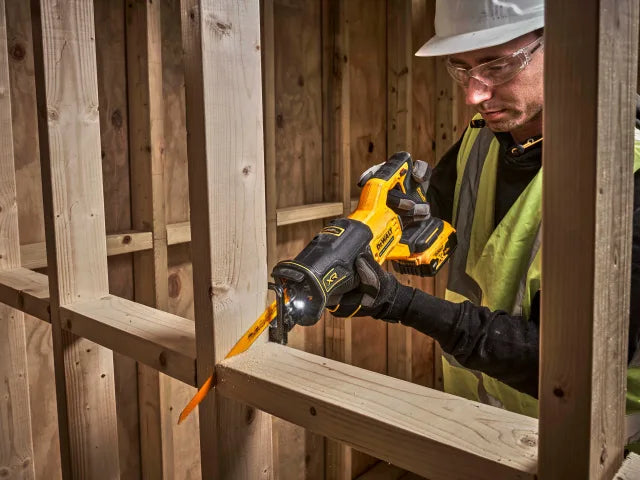 DCS382N XR Brushless Reciprocating Saw 18V Bare Unit