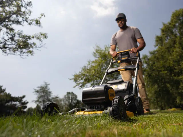 DCMWP134N XR Push Mower 2 x 18V Bare Unit
