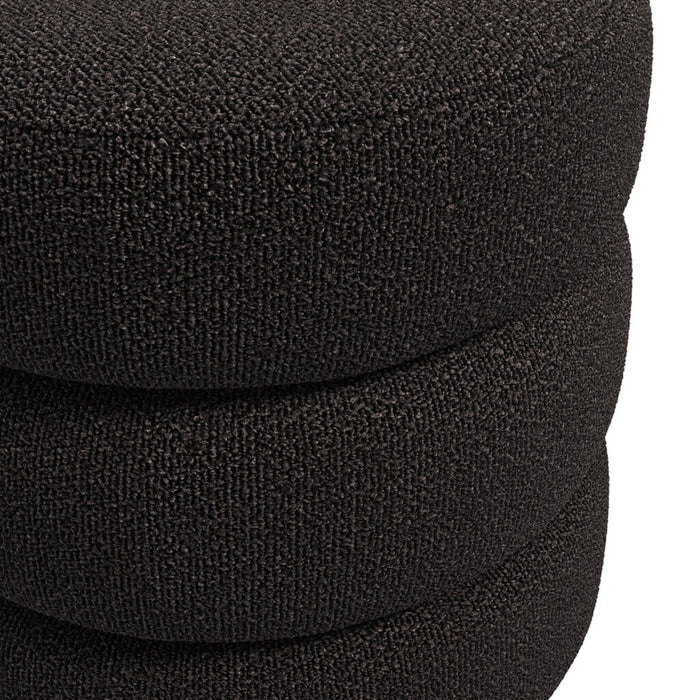 Emi  Pouffe