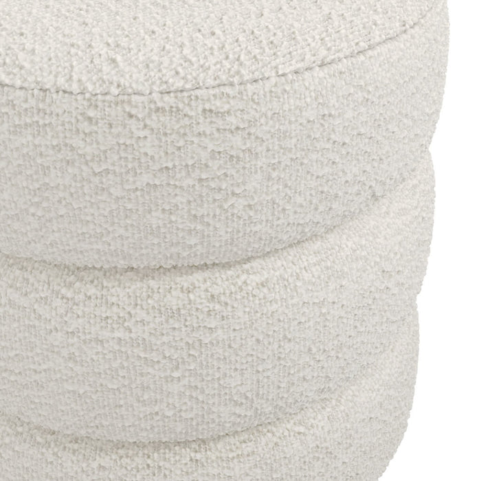 Emi  Pouffe