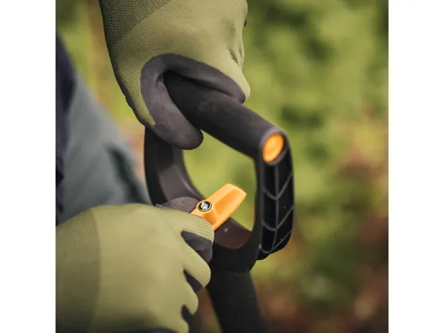 Xact™ Telescopic Pointed Spade