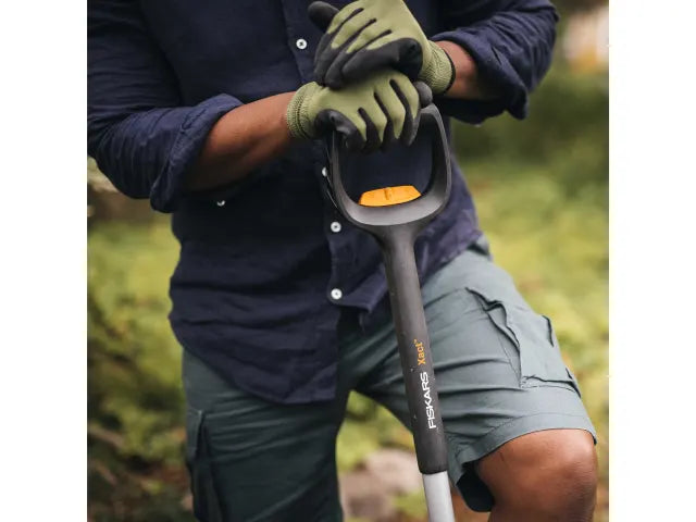 Xact™ Telescopic Pointed Spade