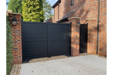 Driveway Gate - Dartmoor Double Swing Flat Top - Black with Horizontal Solid Infill