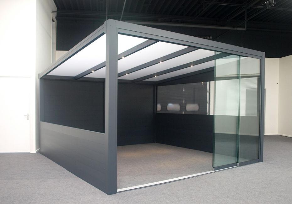 Ribolla Veranda - Grey - Classic Gutter - Ultra Clear Side Wall