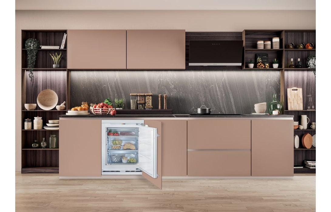 Hotpoint HBUFZ011.UK B/I Under Counter Freezer