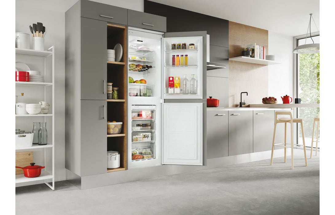 Hoover HOB50N518EVK B/I Frost Free 50/50 Fridge Freezer