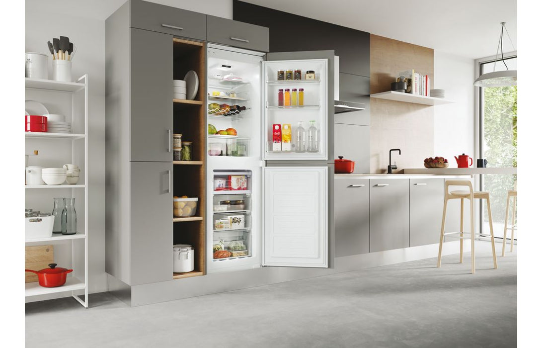 Hoover HOB50S518EK B/I No Frost 50/50 Fridge Freezer