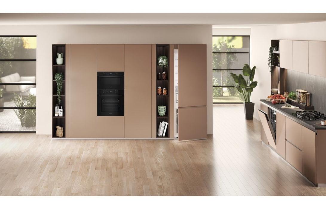 Hotpoint HPD254CRBUK B/I 1000W Microwave & Grill - Black