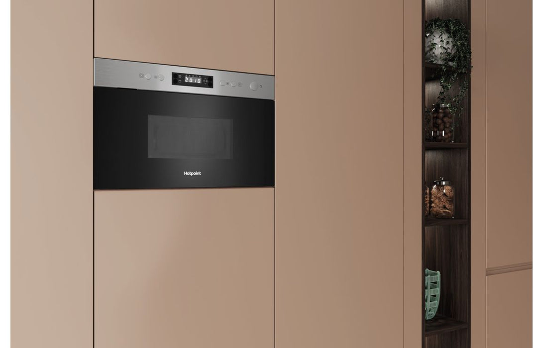 Hotpoint HPMK12CXUK B/I 750W Microwave & Grill - St/Steel