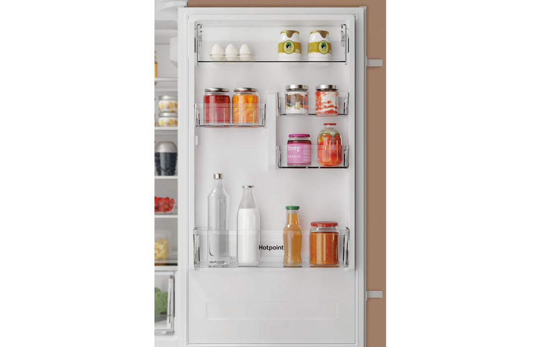 Hotpoint HTC18 T112 UK B/I Total No Frost 70/30 Fridge Freezer