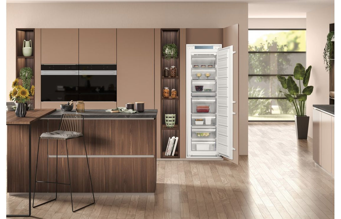 Hotpoint HTSD18F013H1 B/I Frost Free Tall Freezer