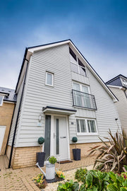 Hardie Plank Arctic White Lifestyle 