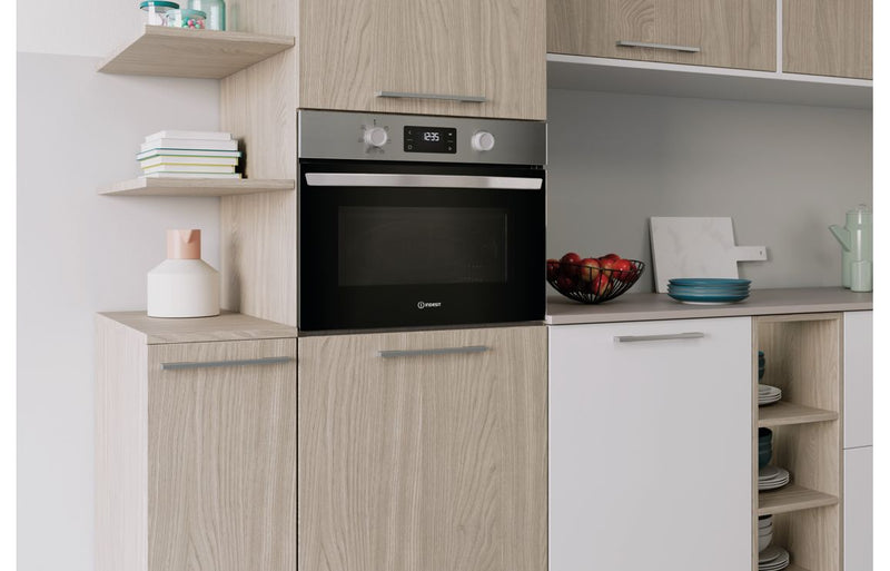 Indesit IP 252R XUK B/I 900W Microwave & Grill - St/Steel