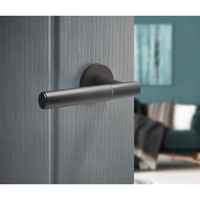 IRONMONGERY LUGANO MATT BLACK HANDLE PACK