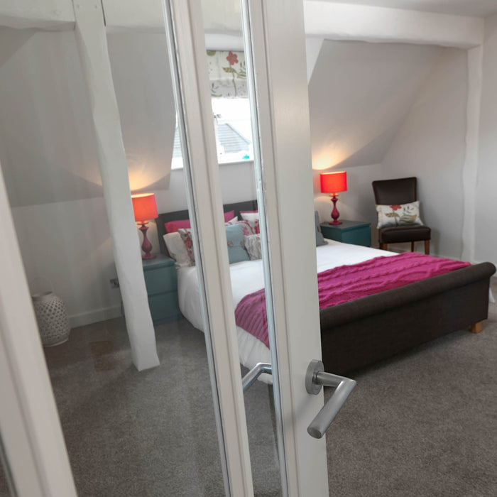 JB Kind Trinidad White Glazed Internal Door