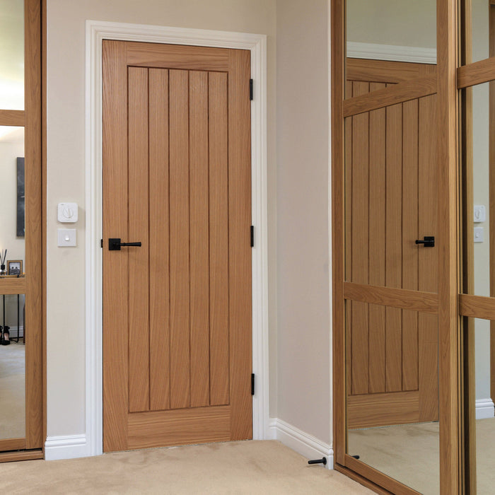 JB Kind THAMES OAK VENEERED DOOR - FINISHED P/F 35 X 1981 X 457