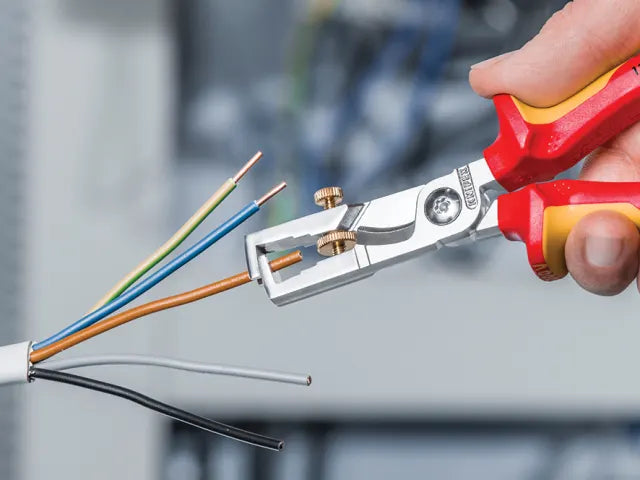 13 66 180 StriX® Insulation Stripper with Cable Shears 180mm