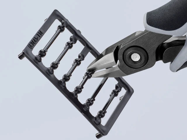 79 42 125 Z ESD Precision Electronics Side Cutters 125mm