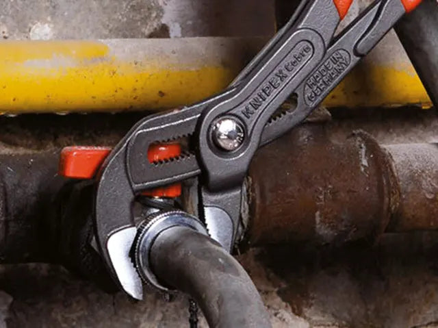 87 01 300 Cobra® High-Tech Water Pump Pliers Plastic Coated Grip 300mm