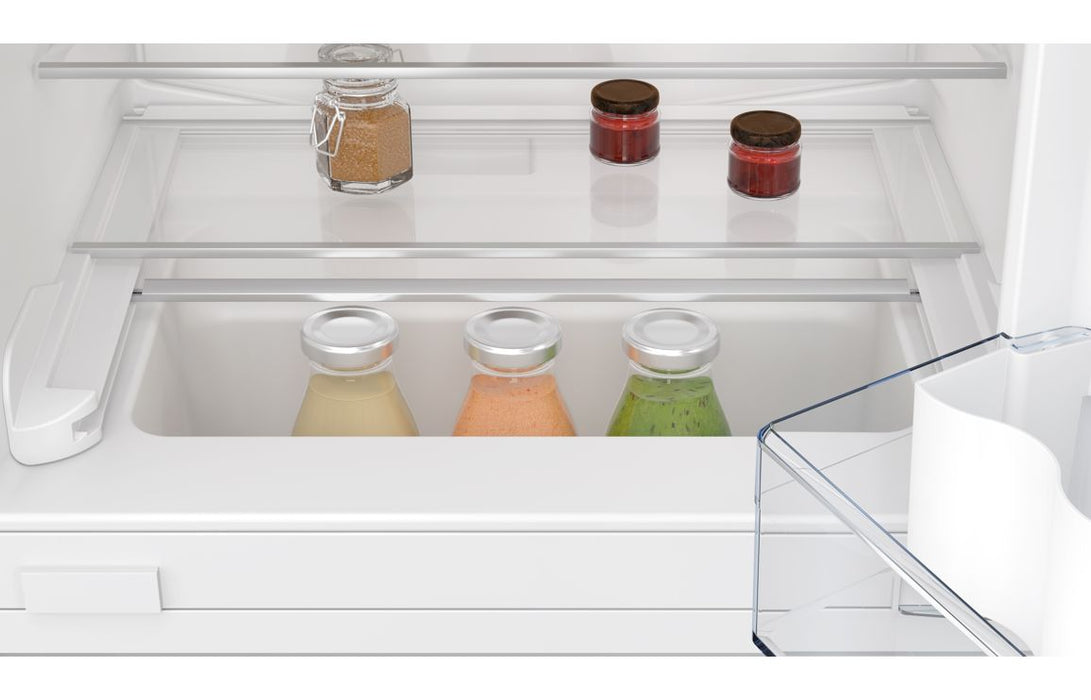 Neff N50 KU2222FD0G B/I Under Counter Fridge w/Ice Box