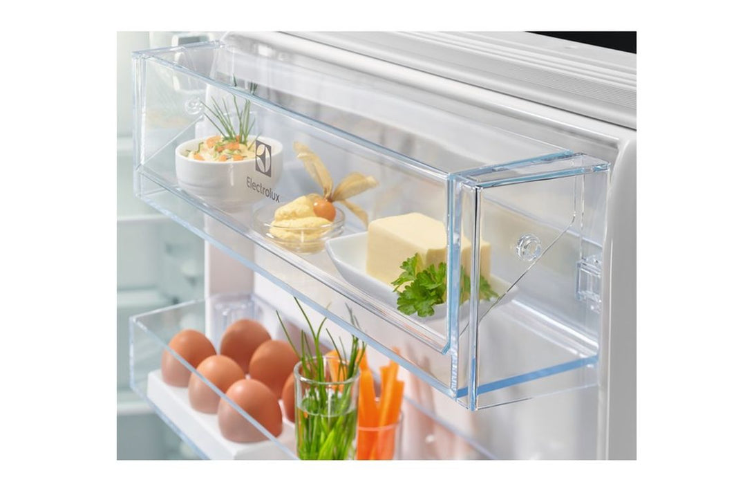 Electrolux LNT6TE18S5 B/I TwinTech® No Frost 50/50 Fridge Freezer