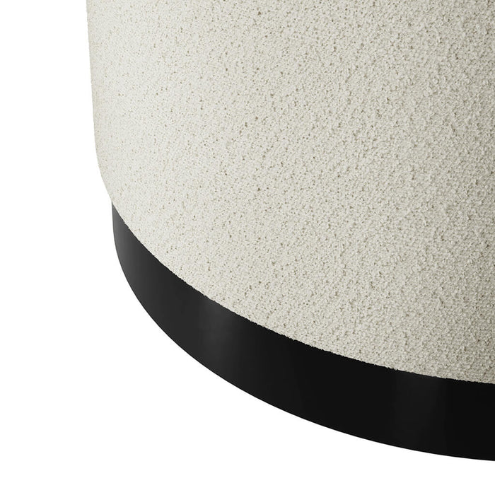 Lara Velvet  Pouffe