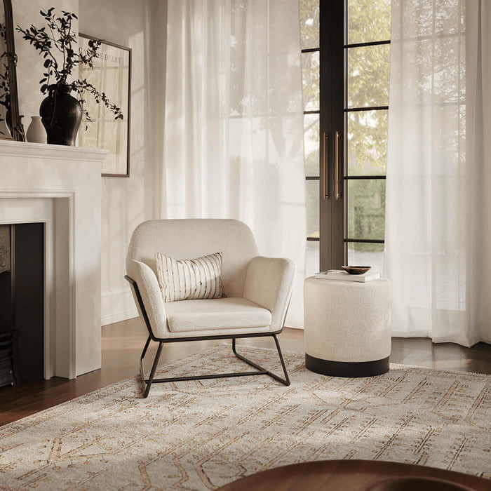 Lara Velvet  Pouffe