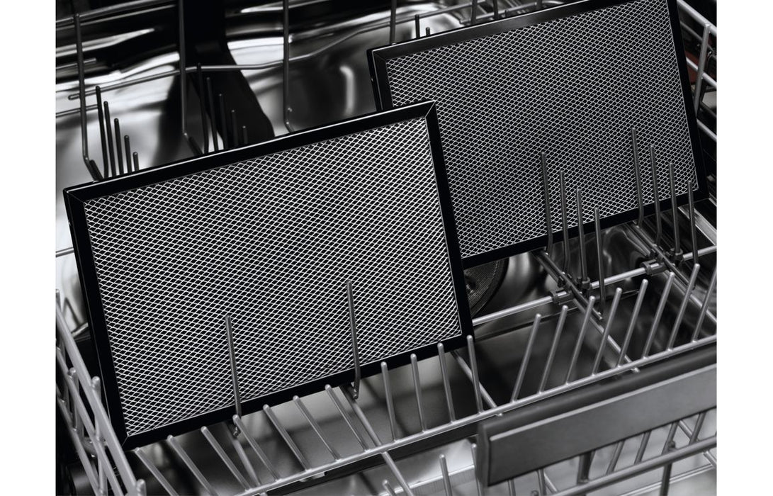 AEG NCP84C01AZ 83cm Venting Induction Hob - SaphirMatt