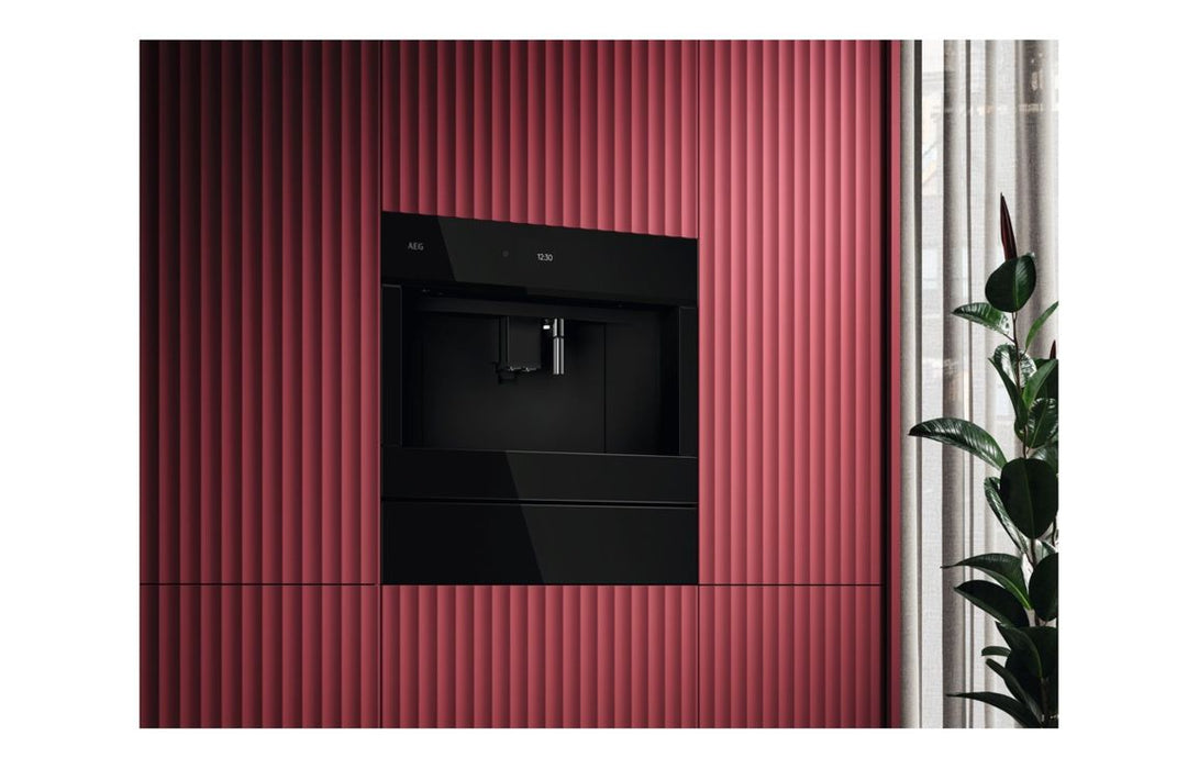 AEG NKC8N7B 2.5L Coffee Machine - Black
