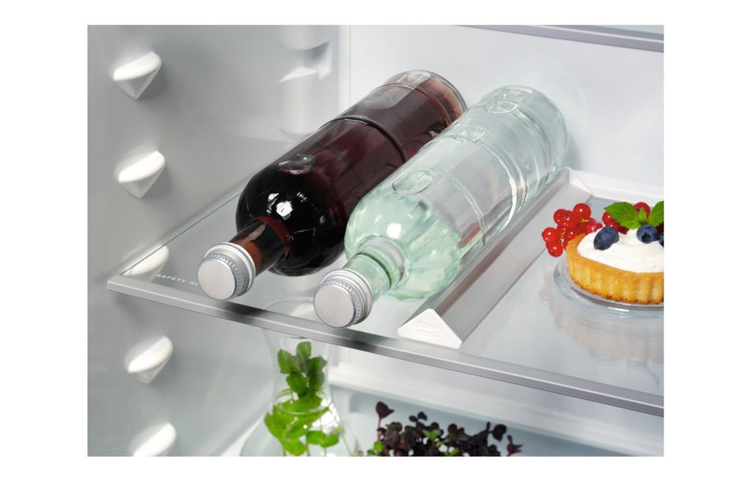 AEG NSC7G752ES B/I XL TwinTech No Frost 70/30 Fridge Freezer