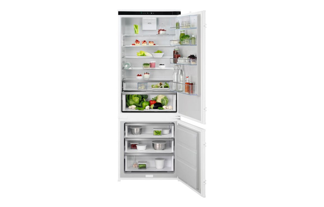 AEG NSC7G752ES B/I XL TwinTech No Frost 70/30 Fridge Freezer