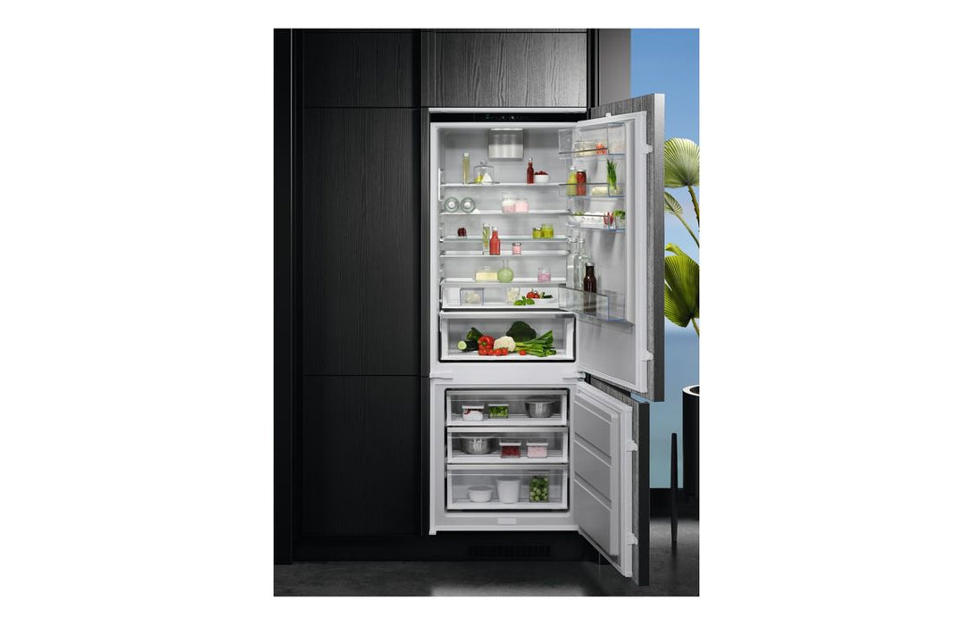 AEG NSC7G752ES B/I XL TwinTech No Frost 70/30 Fridge Freezer
