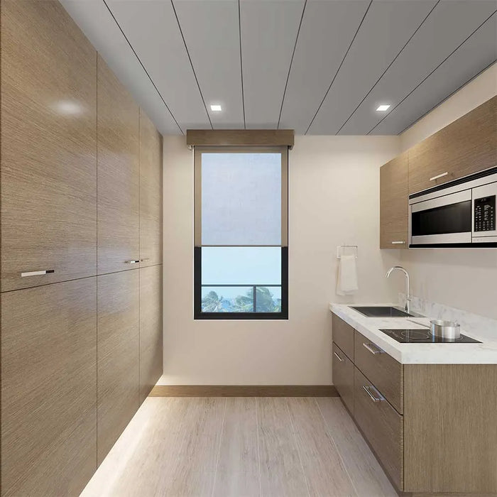 Decorceil 2.7m Metallic / Chrome Strip