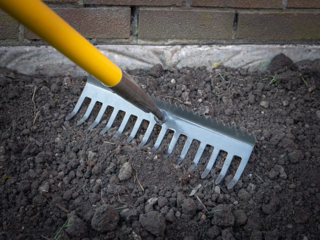 Sharp-Edge Soil Rake