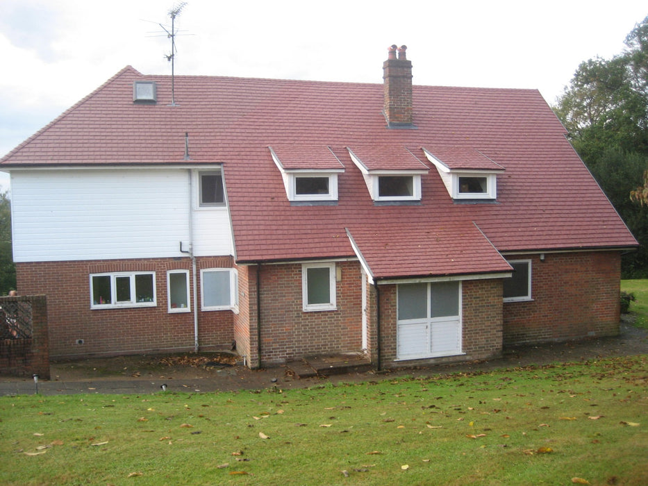 Eco Slate Recycled Plastic Slate Roof Tile OLD WORLD RED – Pack of 16