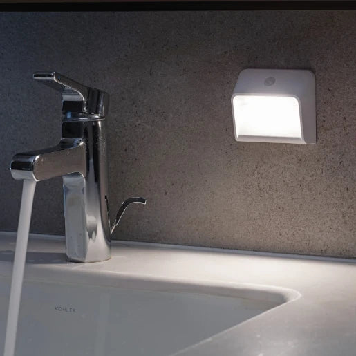 Sensorlux Cabinet Wardrobe Night Light 3000K 10-35Lm Dual Output With Pir Sensor Rechargeable Battery